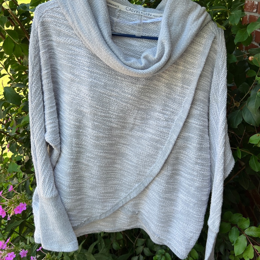 Calvin Klein Sweater